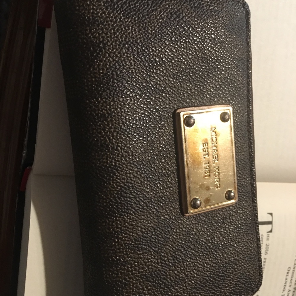 MK wallet